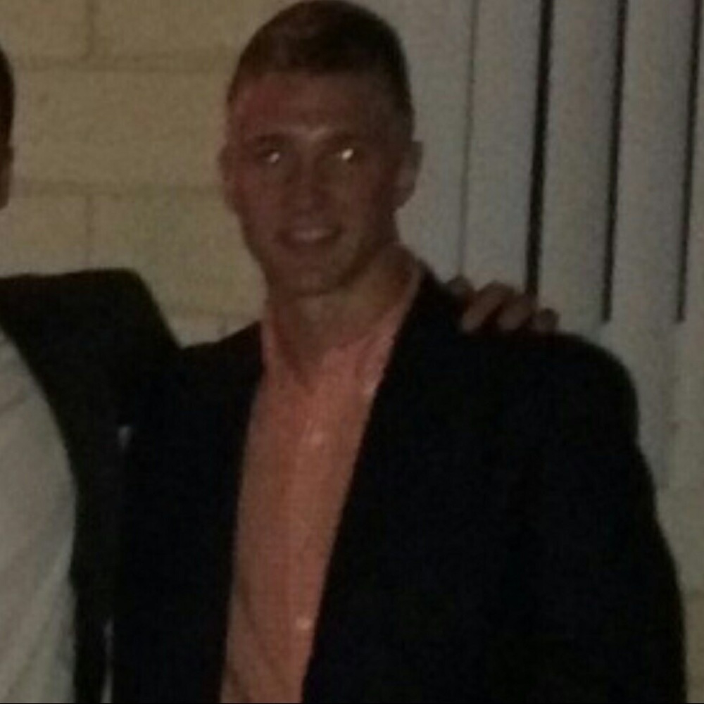 Meet your Posher, Zach